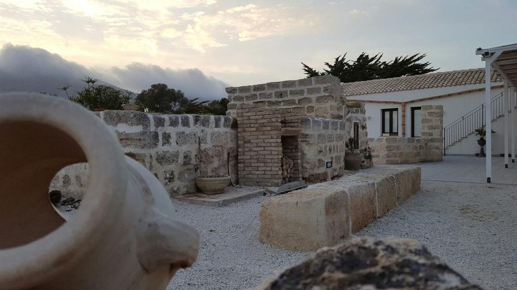 פאביננה Casa Vacanze Senia Del Rais מראה חיצוני תמונה