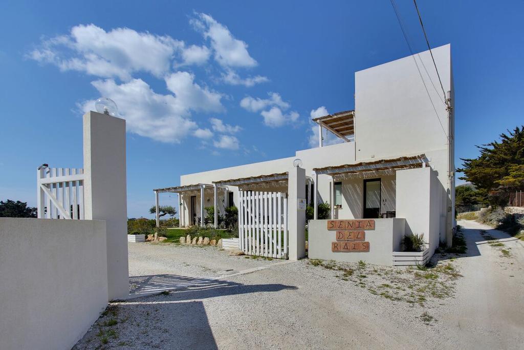 פאביננה Casa Vacanze Senia Del Rais מראה חיצוני תמונה